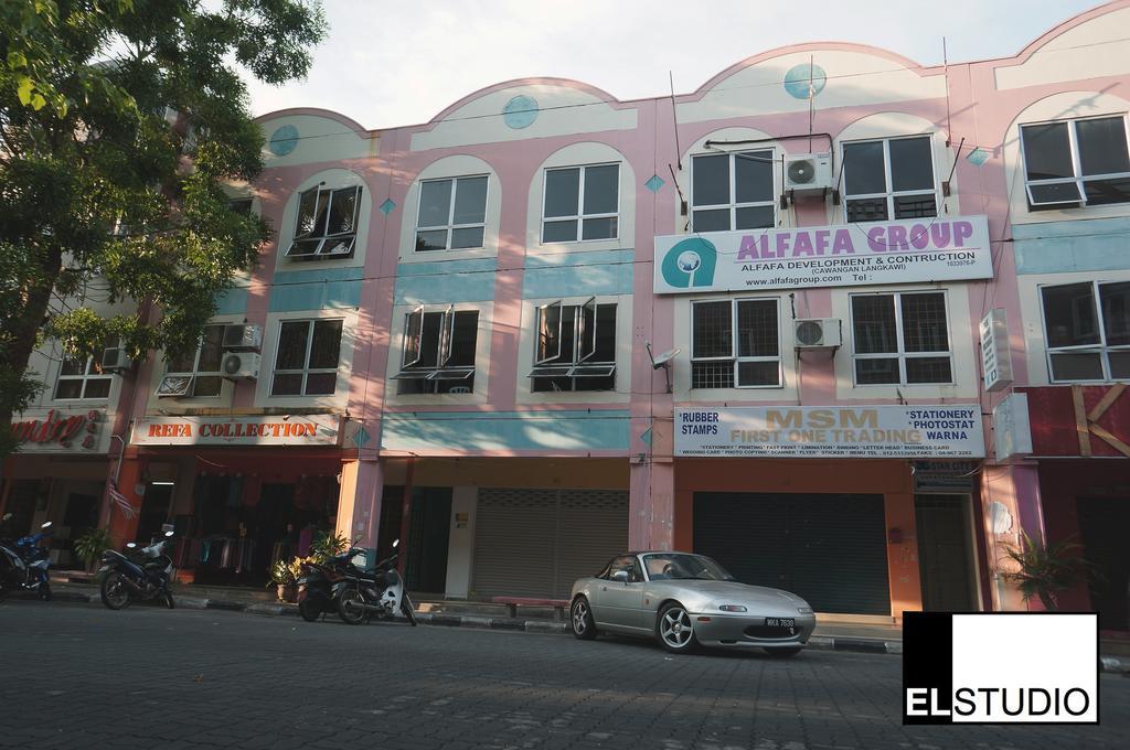 El Studio Hostel Langkawi Kuah Extérieur photo