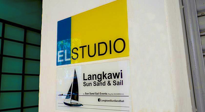 El Studio Hostel Langkawi Kuah Extérieur photo